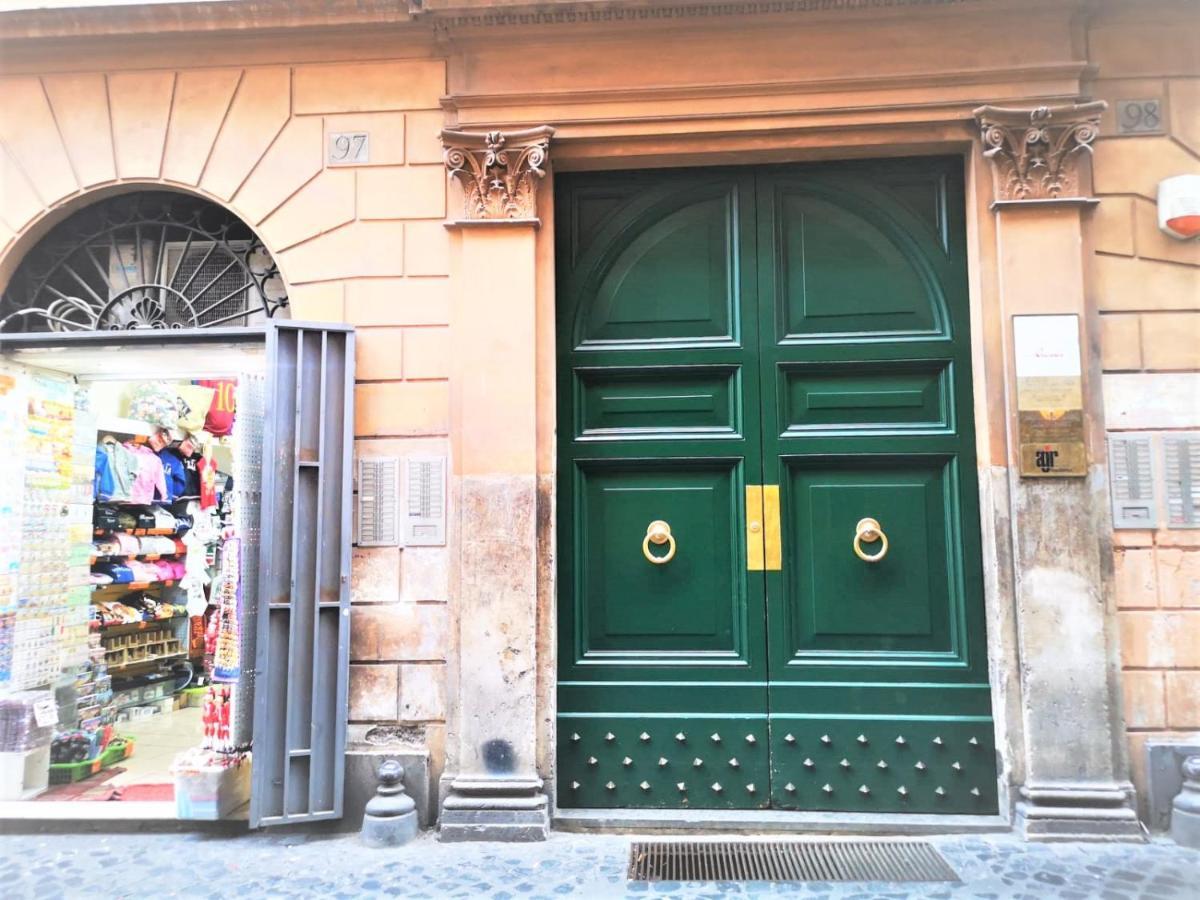 Trevi Nice Holiday - Luxury Apartment Róma Kültér fotó